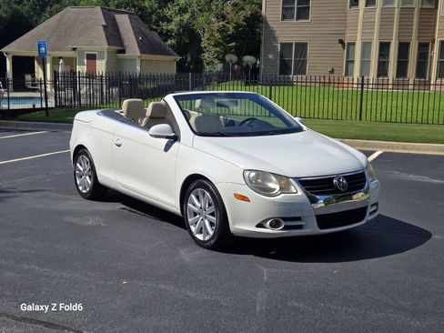 Used 2008 Volkswagen Eos 2.0T image 3