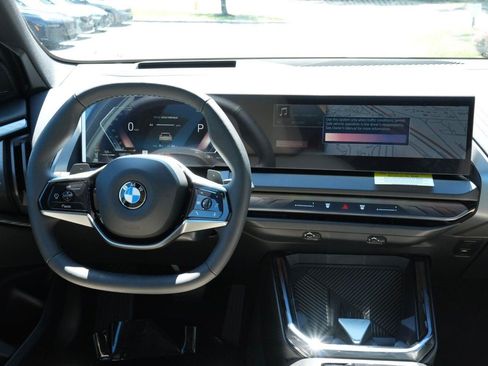 Used 2026 BMW X3 xDrive30i w/ Premium Package AWD/4WD image 3