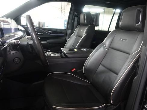 Used 2021 Cadillac Escalade ESV Sport AWD/4WD image 11