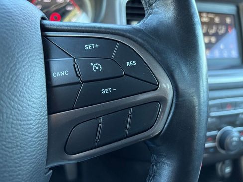 Used 2022 Dodge Charger SXT w/ Leather Interior Group image 17