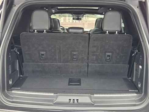 Used 2020 Lincoln Navigator Reserve w/ Equipment Group 208A Reserve image 14