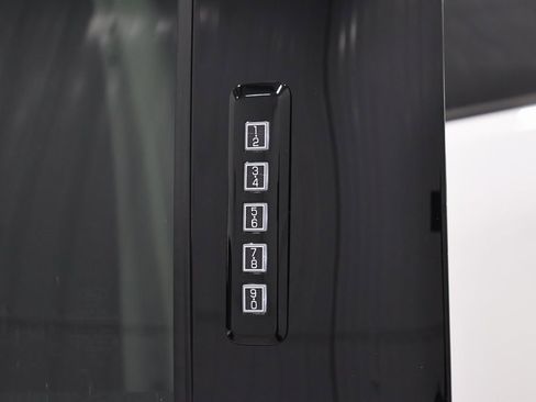 Certified 2024 Ford F150 Raptor image 39