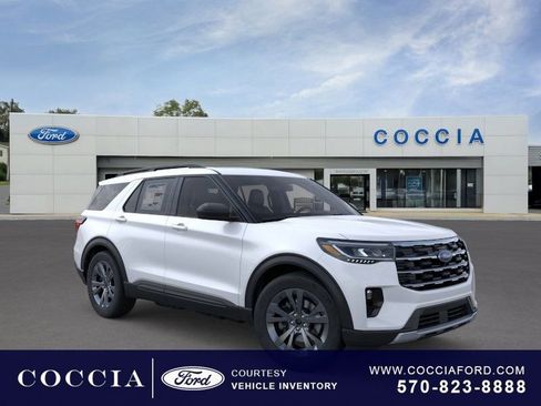 New 2026 Ford Explorer Active w/ Active Comfort Package image 7