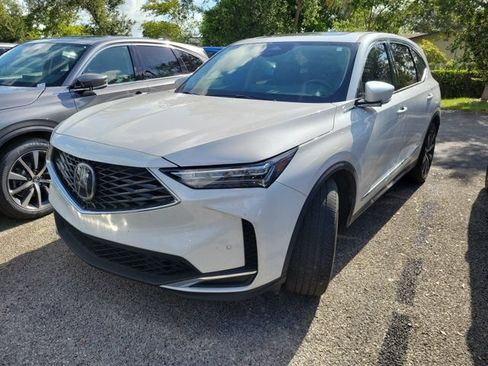Used 2025 Acura MDX w/ Technology Package FWD image 2