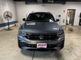 Used 2022 Volkswagen Tiguan SE R-Line image 2