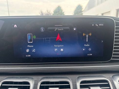 Used 2024 Mercedes-Benz GLE 350 4MATIC image 2
