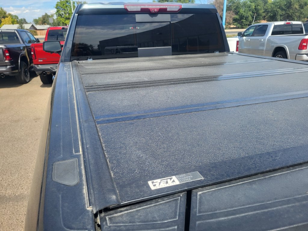 Used 2022 GMC Sierra 1500 AT4 w/ AT4 Premium Package AWD/4WD image 25