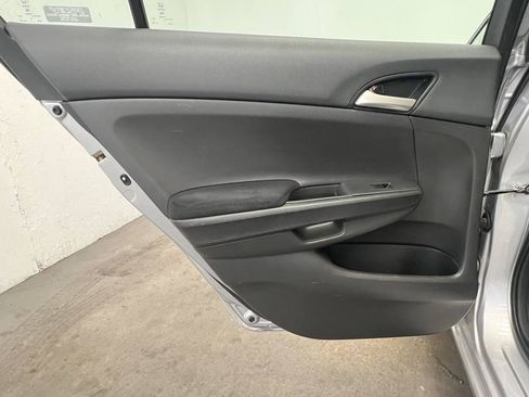 Used 2009 Honda Accord LX image 9