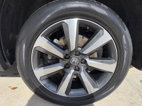 Used 2023 Honda Pilot Touring image 48