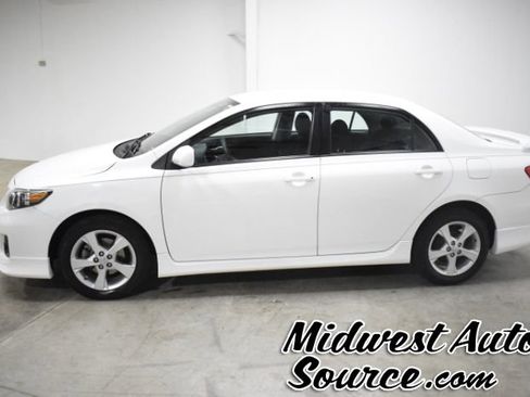 Used 2012 Toyota Corolla S FWD image 2
