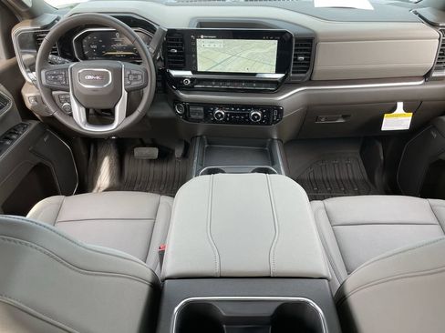 New 2026 GMC Sierra 2500 SLT AWD/4WD image 21