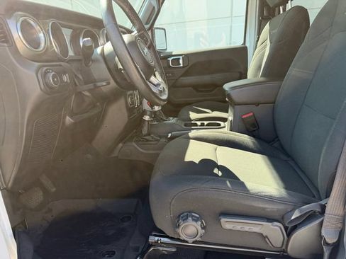Used 2023 Jeep Wrangler Unlimited Sahara w/ Cold Weather Group AWD/4WD image 14