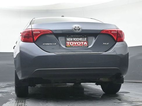 Certified 2018 Toyota Corolla XLE image 33