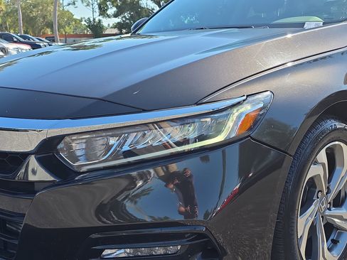 Used 2018 Honda Accord EX-L image 11