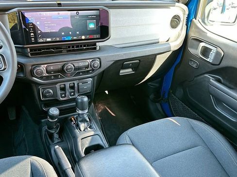 Used 2024 Jeep Wrangler Sport S image 21