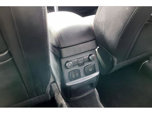 Used 2018 Ford Explorer Sport image 31
