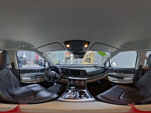 Used 2022 Kia Carnival LX FWD image 17