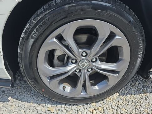 Used 2024 Honda Accord EX image 9