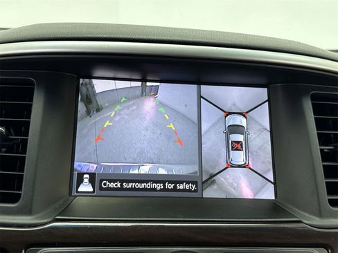 Used 2016 Nissan Pathfinder Platinum w/ Family Entertainment Package image 25