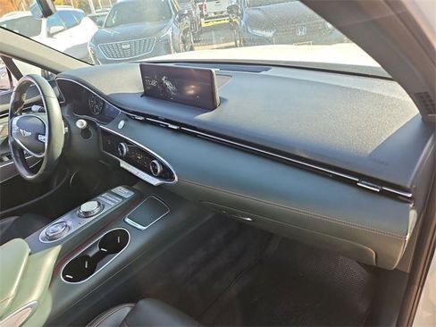 Used 2022 Genesis GV70 2.5T w/ Advanced Package image 28