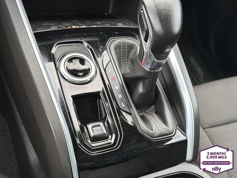 Used 2023 Chevrolet Colorado LT w/ LT Convenience Package II AWD/4WD image 23