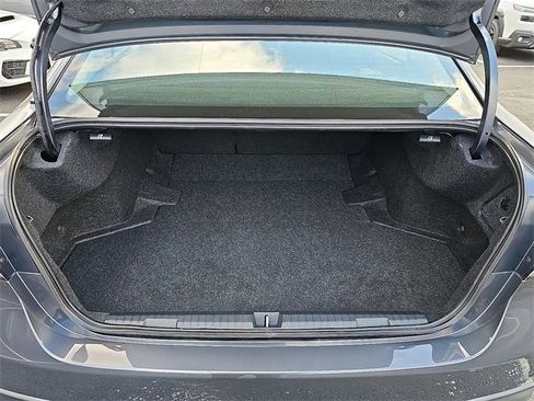 Used 2024 Subaru Legacy Premium image 29