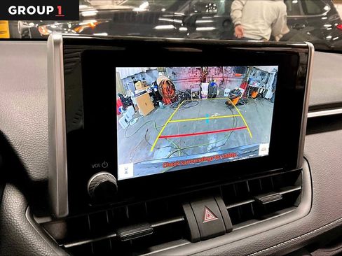 Certified 2025 Toyota RAV4 LE image 27