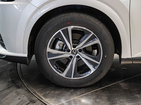 Used 2024 Lexus RX 350 Premium w/ Accessory Package (Z1) FWD image 9