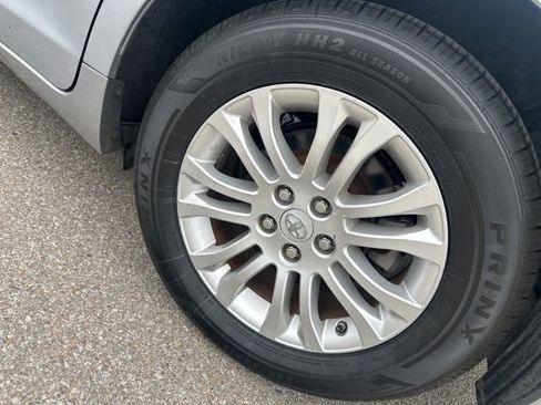 Used 2015 Toyota Sienna XLE w/ XLE Navigation Package image 24