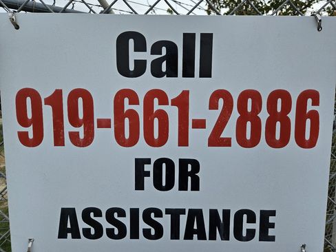 Used 2011 Ford F450 XL w/ PWR Equipment Group image 62