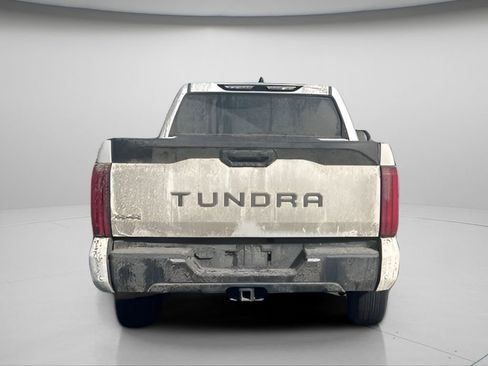 Used 2022 Toyota Tundra SR5 w/ SR5 Convenience Package image 5