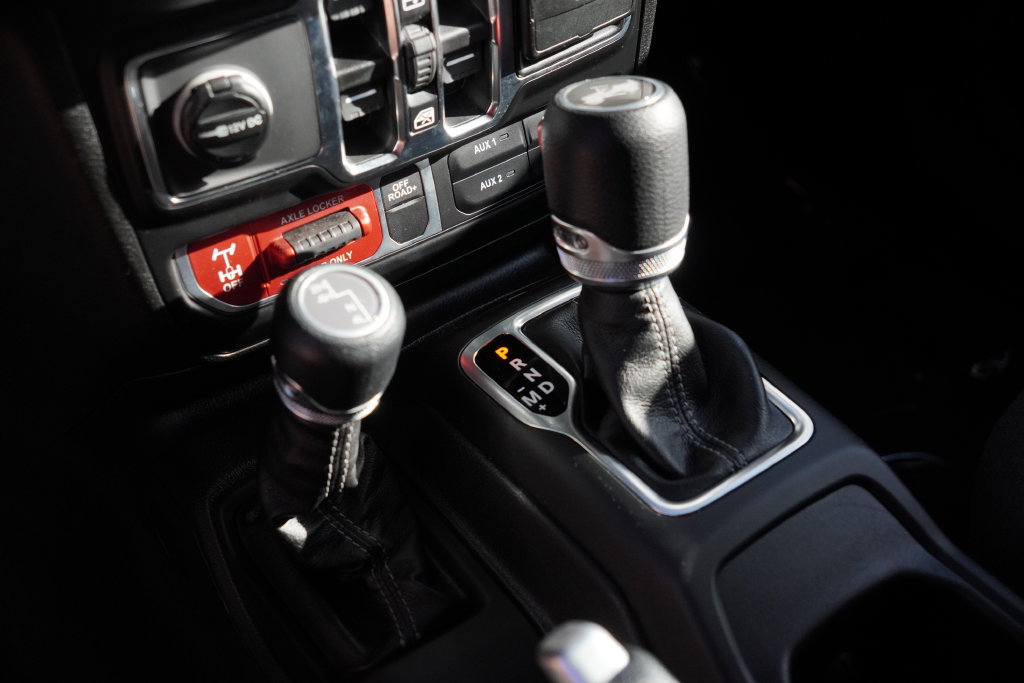 Used 2026 Jeep Wrangler Unlimited Sport AWD/4WD image 30