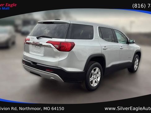 Used 2017 GMC Acadia SLE FWD image 5