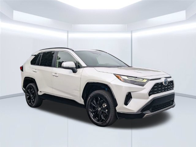 Certified 2023 Toyota RAV4 SE w/ Convenience Package AWD/4WD image 3