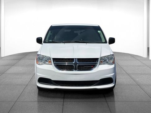 Used 2017 Dodge Grand Caravan SE w/ Power Window Group FWD image 2