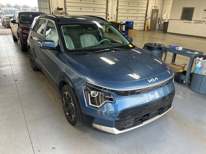 Used 2023 Kia Niro Wind w/ Wind Preserve Package