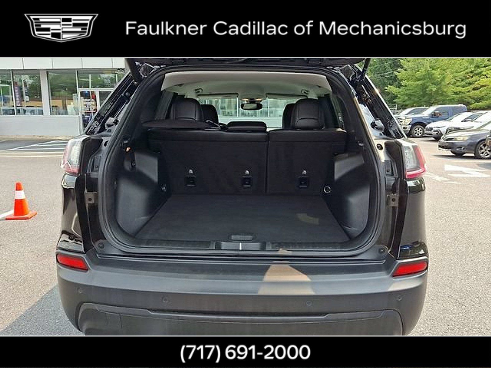 Used 2023 Jeep Cherokee Altitude Lux AWD/4WD image 39