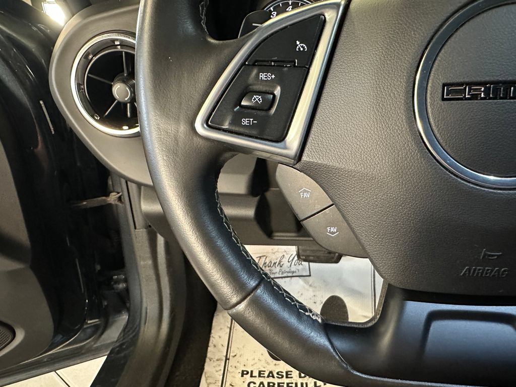 Used 2022 Chevrolet Camaro LT RWD image 11