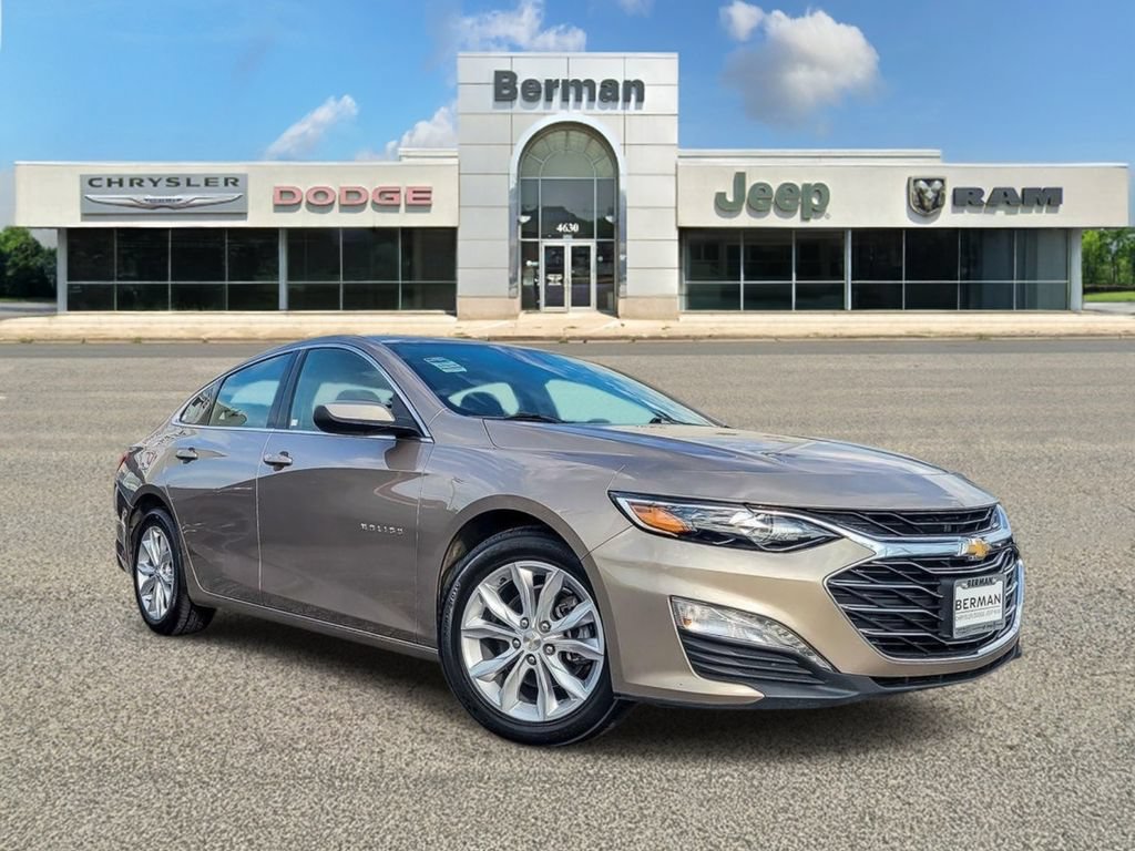 Used 2024 Chevrolet Malibu LT FWD image 2