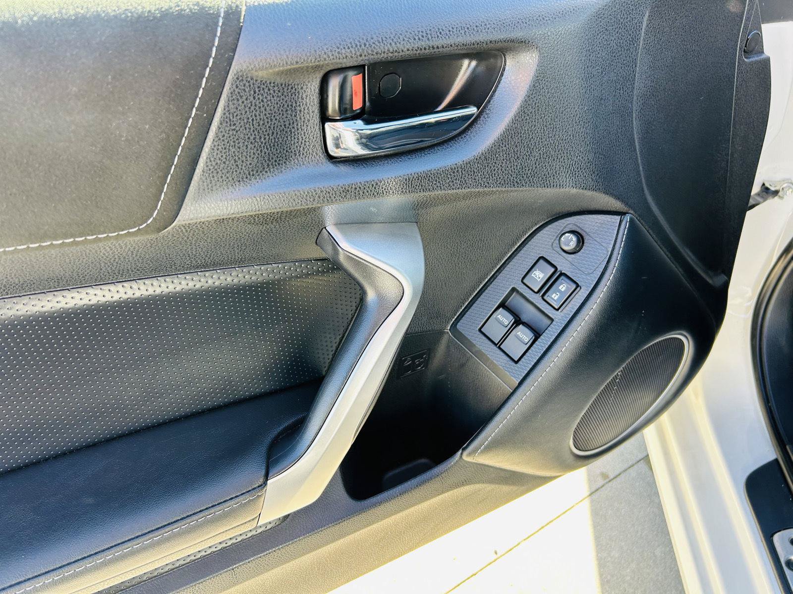 Used 2017 Toyota 86 RWD image 6