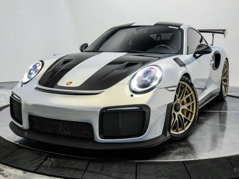 Used 2018 Porsche 911 GT2 RS w/ Weissach Package RWD image 5