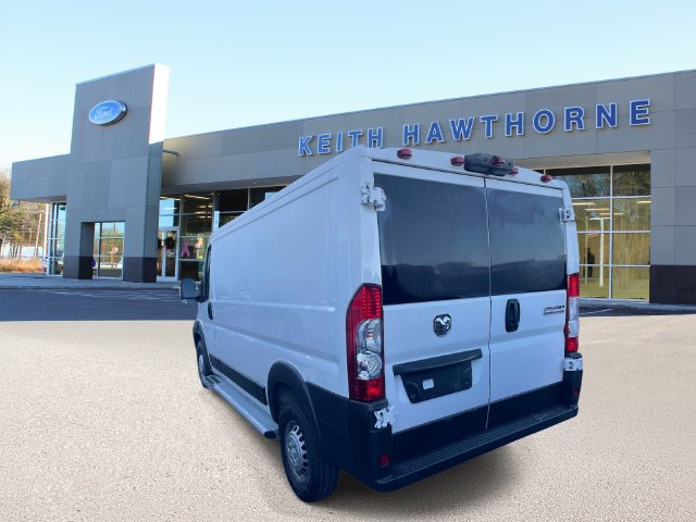 Used 2025 RAM ProMaster 2500 w/ U-Haul Equipment Group FWD image 4
