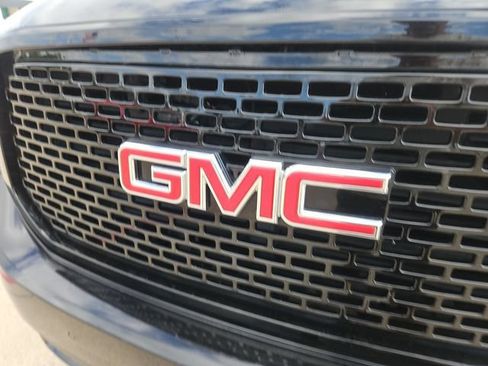 Used 2020 GMC Yukon SLT AWD/4WD image 28