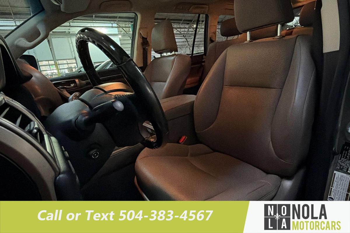 Used 2020 Lexus GX 460 Premium w/ Premium Package AWD/4WD image 23