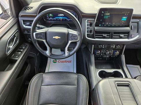 Used 2023 Chevrolet Suburban Premier AWD/4WD image 13