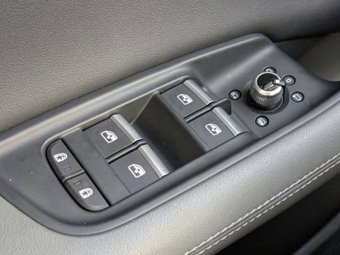 Used 2025 Audi Q7 3.0T Premium Plus image 20