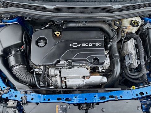 Used 2017 Chevrolet Cruze LT w/ Convenience Package image 28