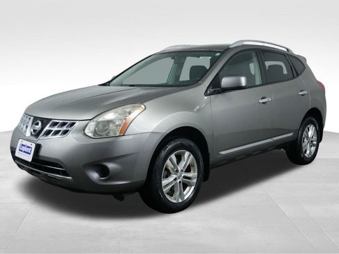 Used 2013 Nissan Rogue SV FWD image 5