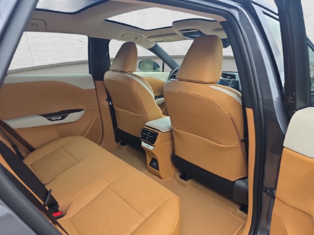 New 2026 Lexus RZ 450e AWD image 11