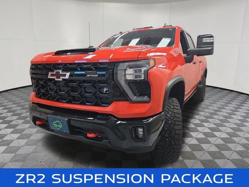 Certified 2025 Chevrolet Silverado 2500 ZR2 w/ Technology Package AWD/4WD image 8